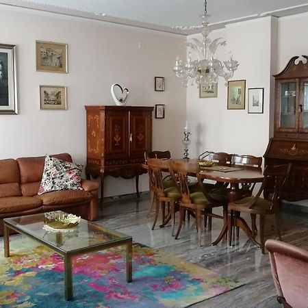 Giove Apartment เมสเตร ภายนอก รูปภาพ