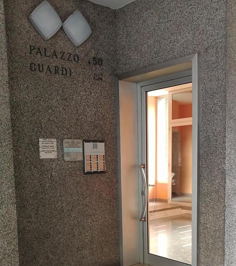 Giove Apartment เมสเตร ภายนอก รูปภาพ